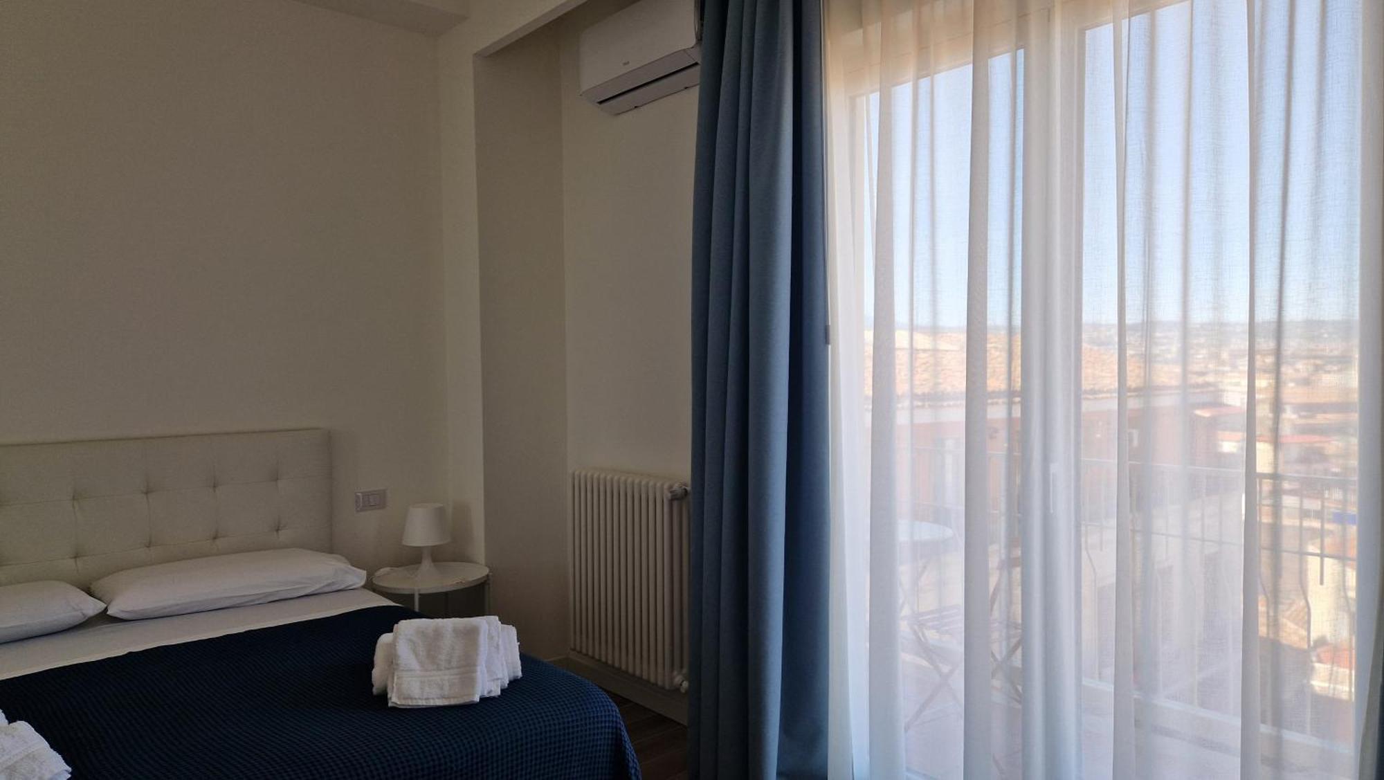 Orlando Rooms Catania Exterior photo